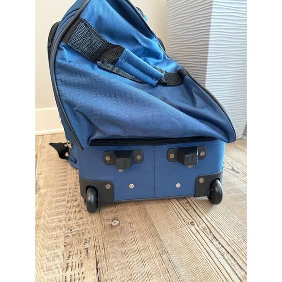 TAG Freehold 4-Piece Softside Spinner Softside Luggage Set suitcase carry on - Picture 10 of 12